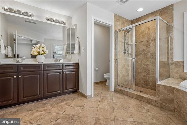 25073 PRAIRIE FIRE SQ, Aldie, VA 20105