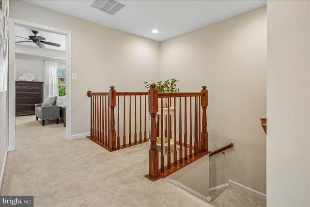 25073 PRAIRIE FIRE SQ, Aldie, VA 20105