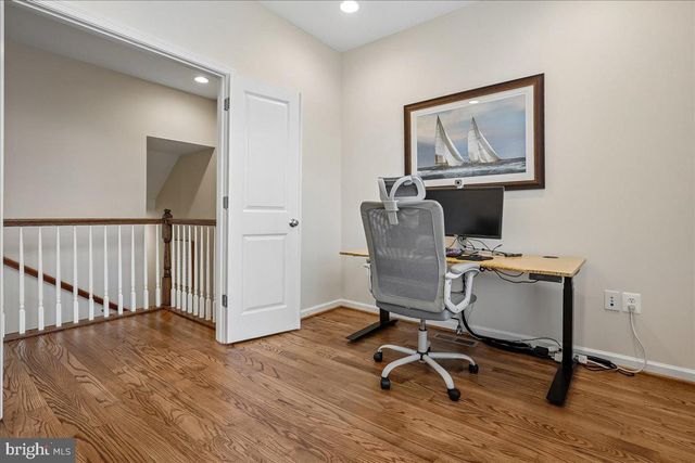 25073 PRAIRIE FIRE SQ, Aldie, VA 20105