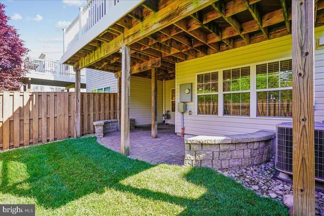 25073 PRAIRIE FIRE SQ, Aldie, VA 20105
