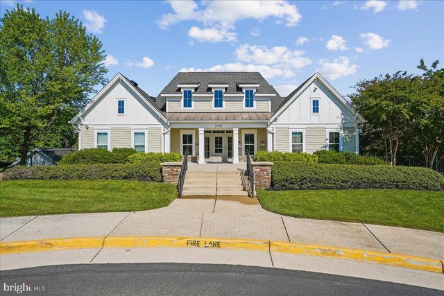 25073 PRAIRIE FIRE SQ, Aldie, VA 20105