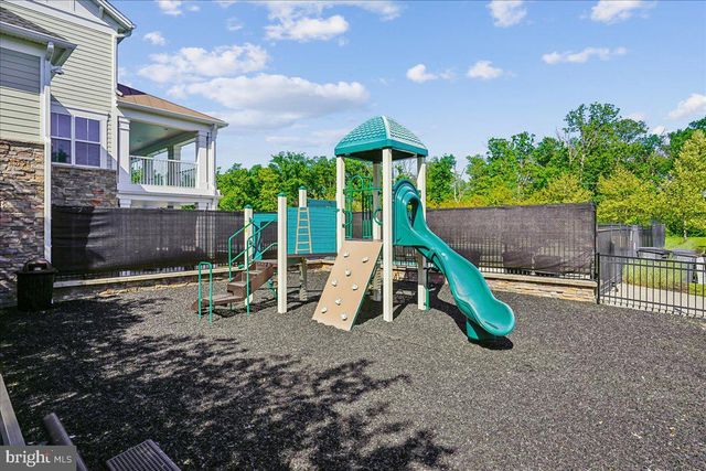 25073 PRAIRIE FIRE SQ, Aldie, VA 20105