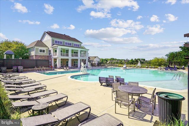 25073 PRAIRIE FIRE SQ, Aldie, VA 20105