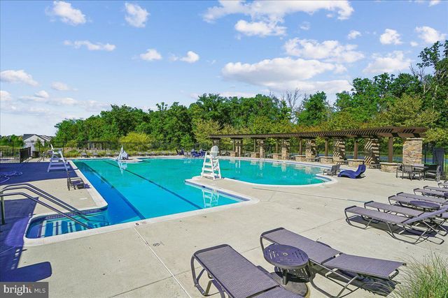 25073 PRAIRIE FIRE SQ, Aldie, VA 20105