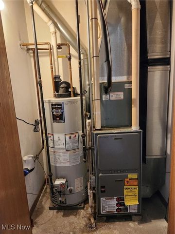 2951 Megan Circle, Youngstown, OH 44505