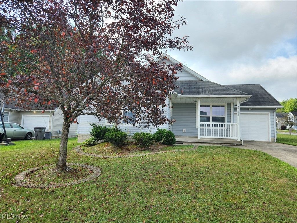 2951 Megan Circle, Youngstown, OH 44505