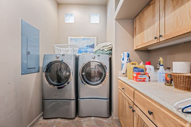 19 BOULDER CIR, Santa Clara, UT 84765