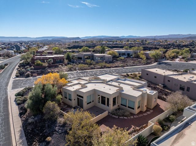 19 BOULDER CIR, Santa Clara, UT 84765