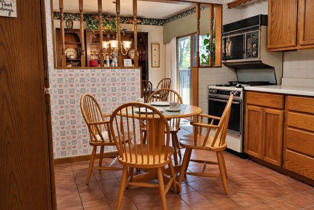 212 Pfaff Drive, Frankfort, IL 60423
