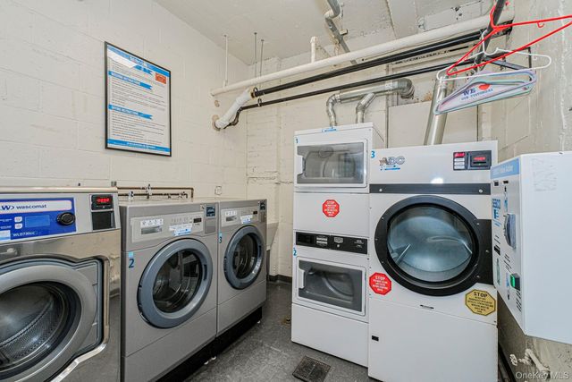 130 Beach 121st Street 1G, Rockaway Park, NY 11694