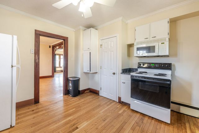 405 W High Street, Sycamore, IL 60178