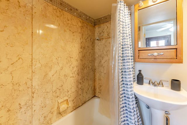 405 W High Street, Sycamore, IL 60178