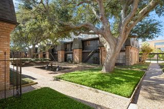 711 Holiday Drive 42, Galveston, TX 77550