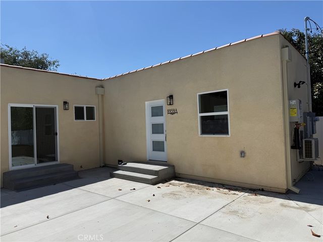8959 San Luis, South Gate, CA 90280
