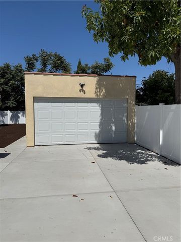 8959 San Luis, South Gate, CA 90280