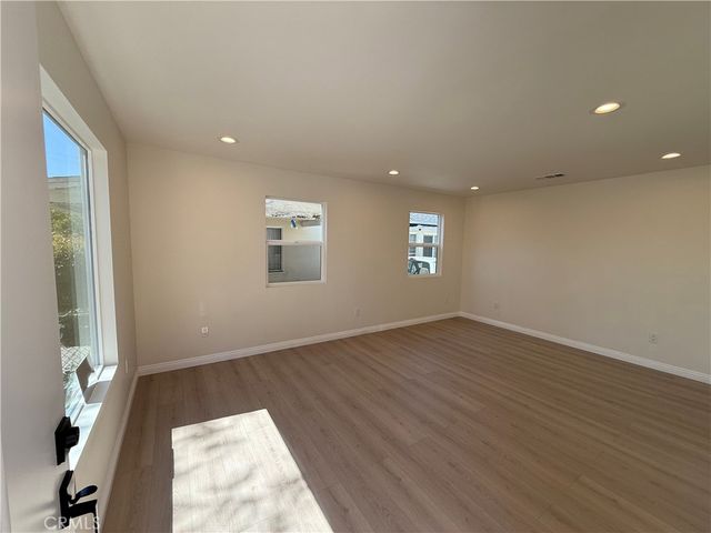 8959 San Luis, South Gate, CA 90280