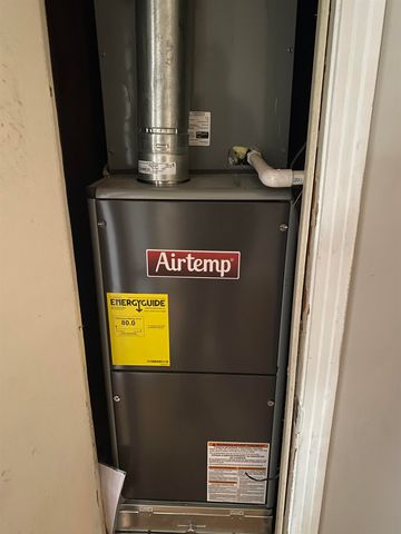 2080 SHARON LN, Memphis, TN 38127