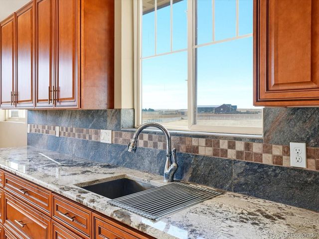 14077 Indianfield Court, Hudson, CO 80642