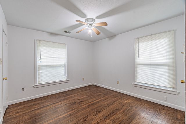 2618 Centerville Road, Dallas, TX 75228