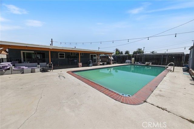 1535 S Pinkerton Road, Glendora, CA 91740