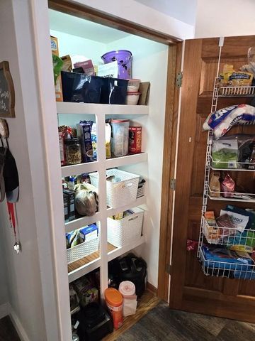 237 Royal Ridge Drive, Oconomowoc, WI 53066