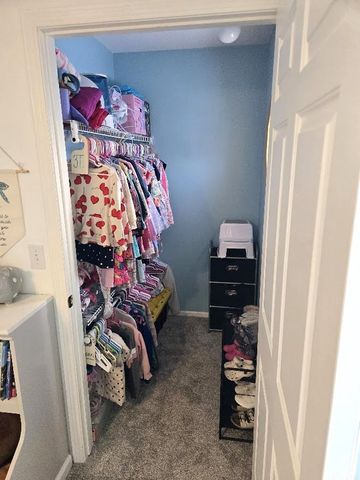 237 Royal Ridge Drive, Oconomowoc, WI 53066