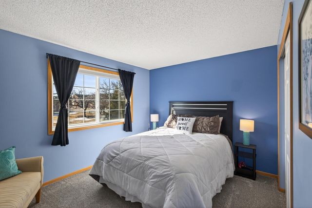 8530 Grove Circle, Shakopee, MN 55379