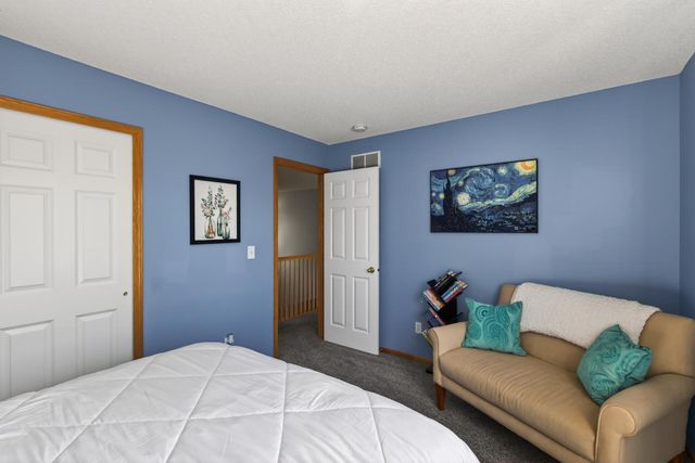 8530 Grove Circle, Shakopee, MN 55379