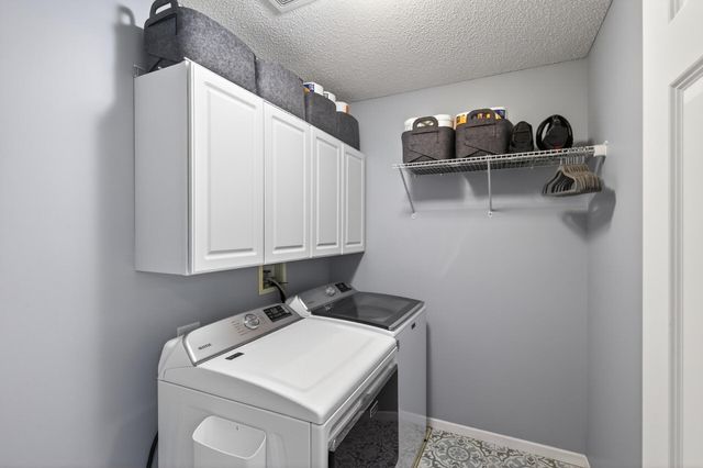 8530 Grove Circle, Shakopee, MN 55379