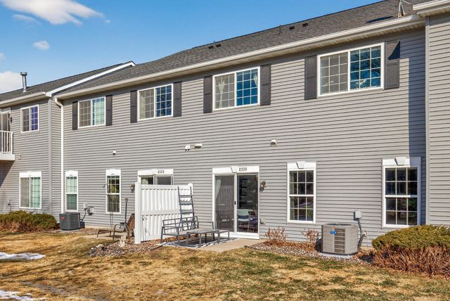 8530 Grove Circle, Shakopee, MN 55379