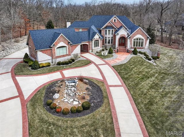 990 Stonecastle Drive, O'fallon, MO 63366