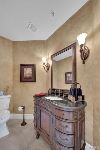 990 Stonecastle Drive, O'fallon, MO 63366