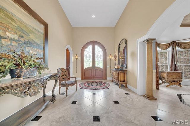 990 Stonecastle Drive, O'fallon, MO 63366