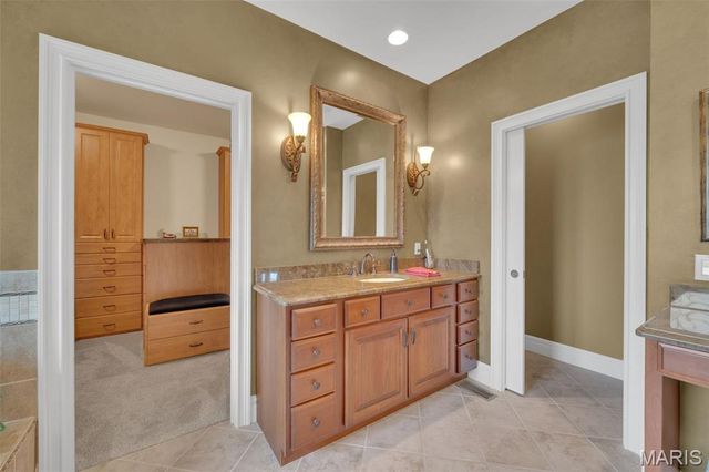 990 Stonecastle Drive, O'fallon, MO 63366