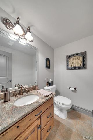 990 Stonecastle Drive, O'fallon, MO 63366