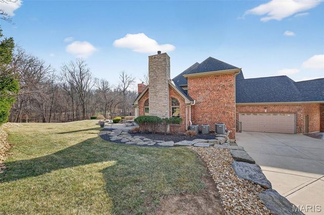 990 Stonecastle Drive, O'fallon, MO 63366