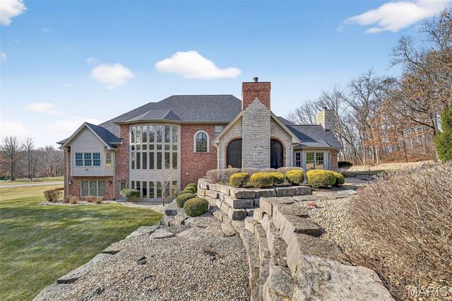 990 Stonecastle Drive, O'fallon, MO 63366