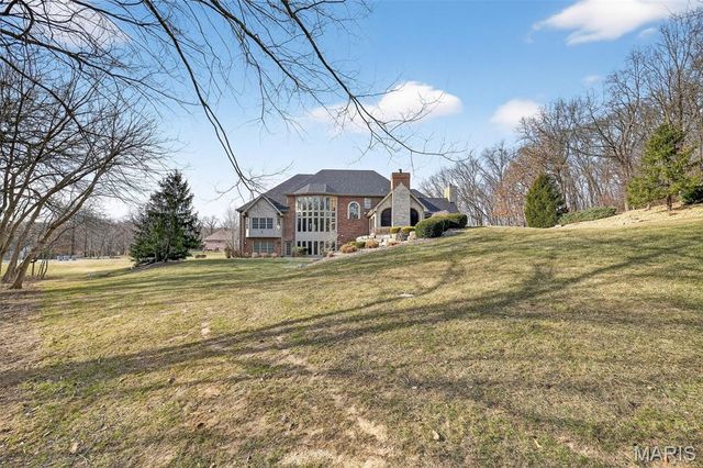 990 Stonecastle Drive, O'fallon, MO 63366
