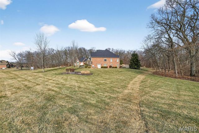 990 Stonecastle Drive, O'fallon, MO 63366