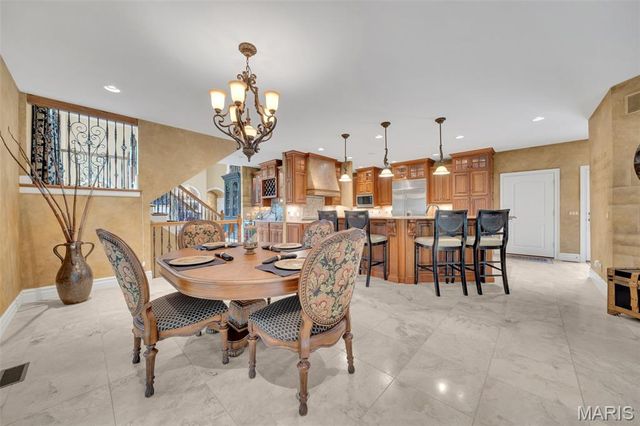 990 Stonecastle Drive, O'fallon, MO 63366