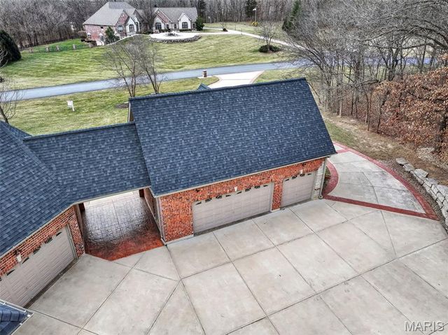 990 Stonecastle Drive, O'fallon, MO 63366