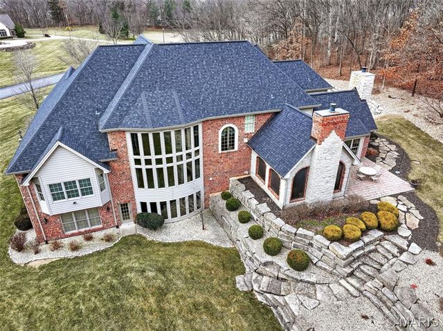 990 Stonecastle Drive, O'fallon, MO 63366