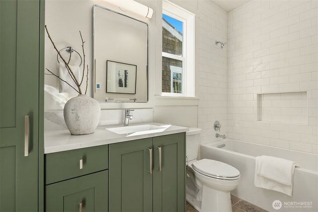 12507 NE 94th Street, Kirkland, WA 98033