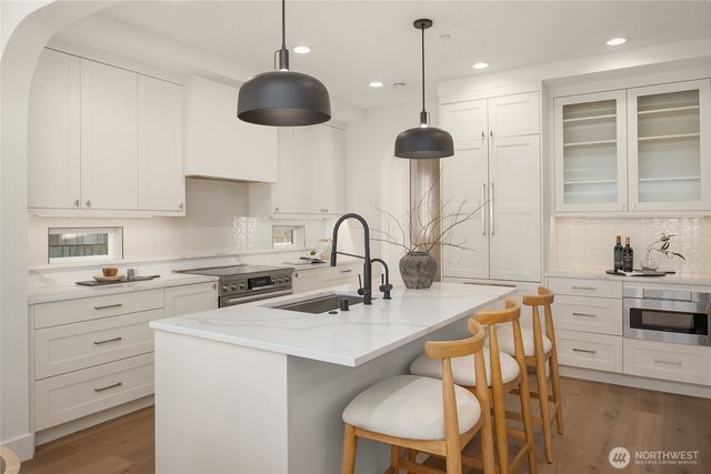 12507 NE 94th Street, Kirkland, WA 98033