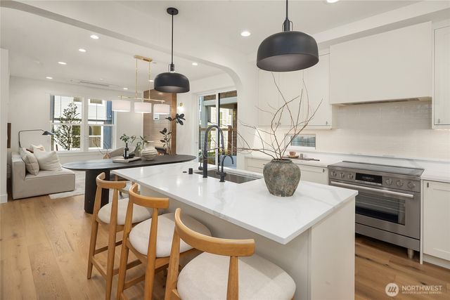 12507 NE 94th Street, Kirkland, WA 98033