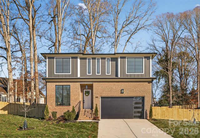 16311 Riverpointe Drive, Charlotte, NC 28278