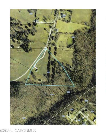 305 W HILLCREST AVENUE, Holts Summit, MO 65043