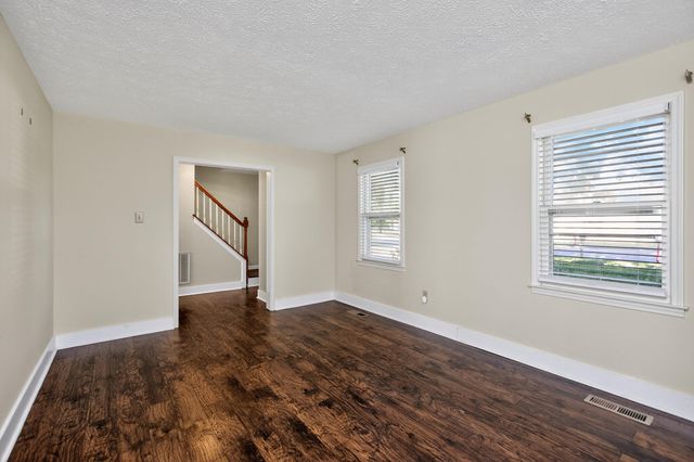 429 Marsailles Road, Versailles, KY 40383