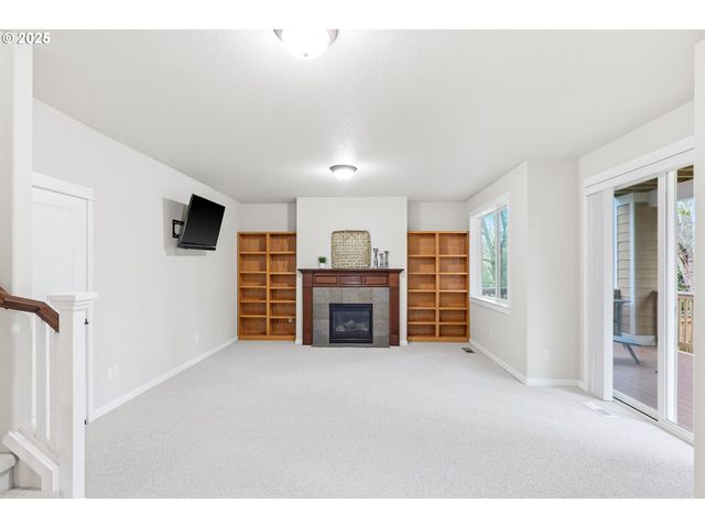 368 N FAIRWAY St, Newberg, OR 97132