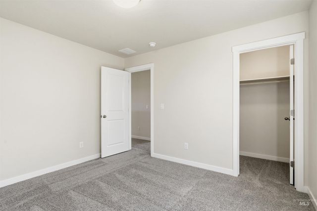 10768 Armuth St, Caldwell, ID 83605